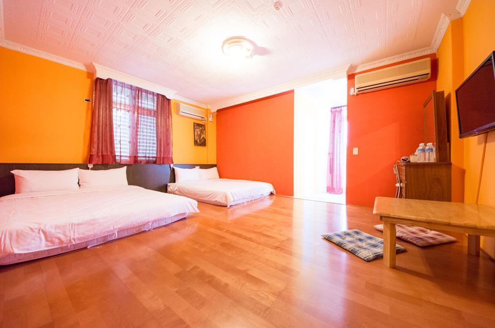 Bed and Breakfast Dog House Taitung Екстер'єр фото